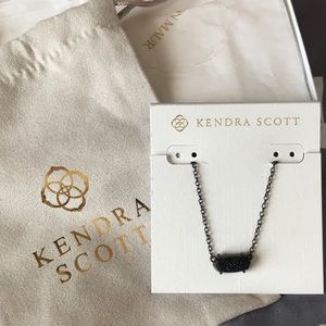 Kendra Scott Pendent Necklace in Black Dusty